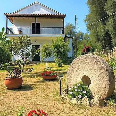 Serenity In Corfu - Escape To Paradise Hébergement de vacances Kouspádhes